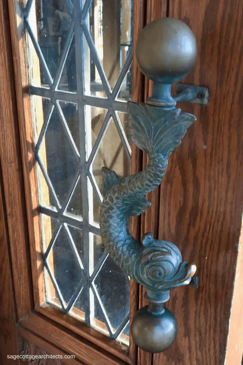 Fish shaped door handle to a store in Walt Disney World Epcot