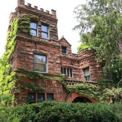 Identifying House Styles: Richardsonian Romanesque Homes