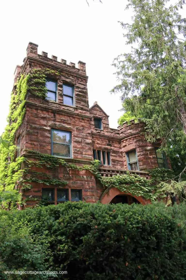 Identifying House Styles: Richardsonian Romanesque Homes