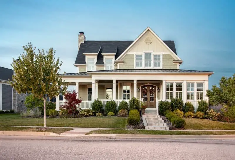 5 Ways to Add Curb Appeal to Your Home 3 Photo of traditional style new home with lots of curb appeal.