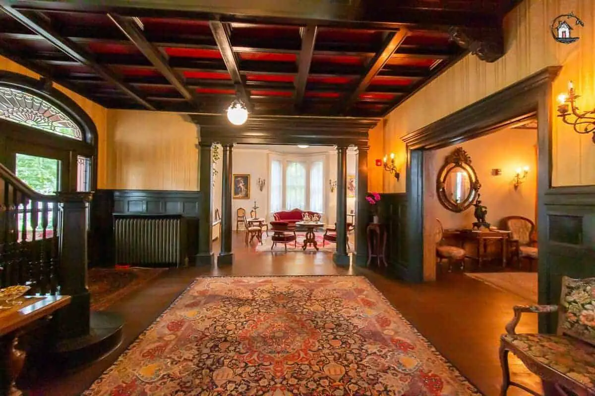 Photo of the foyer of the historic Vrooman Mansion. 