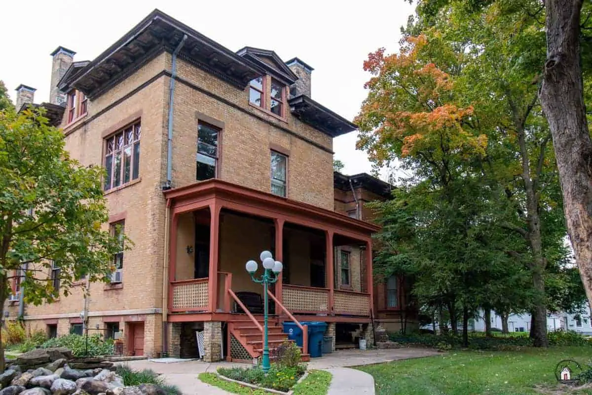 Photo of the back porch of the Vrooman Mansion.